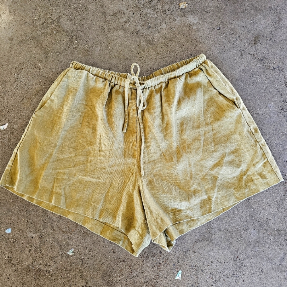 VRG GRL linen Shorts